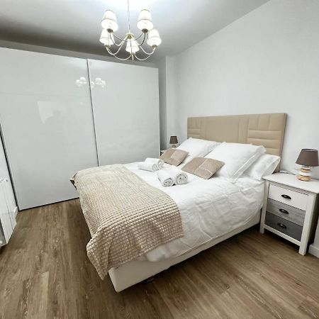 Casa Isabel Aeropuerto Feria Valencia Apartman Partida de La Cañada Kültér fotó